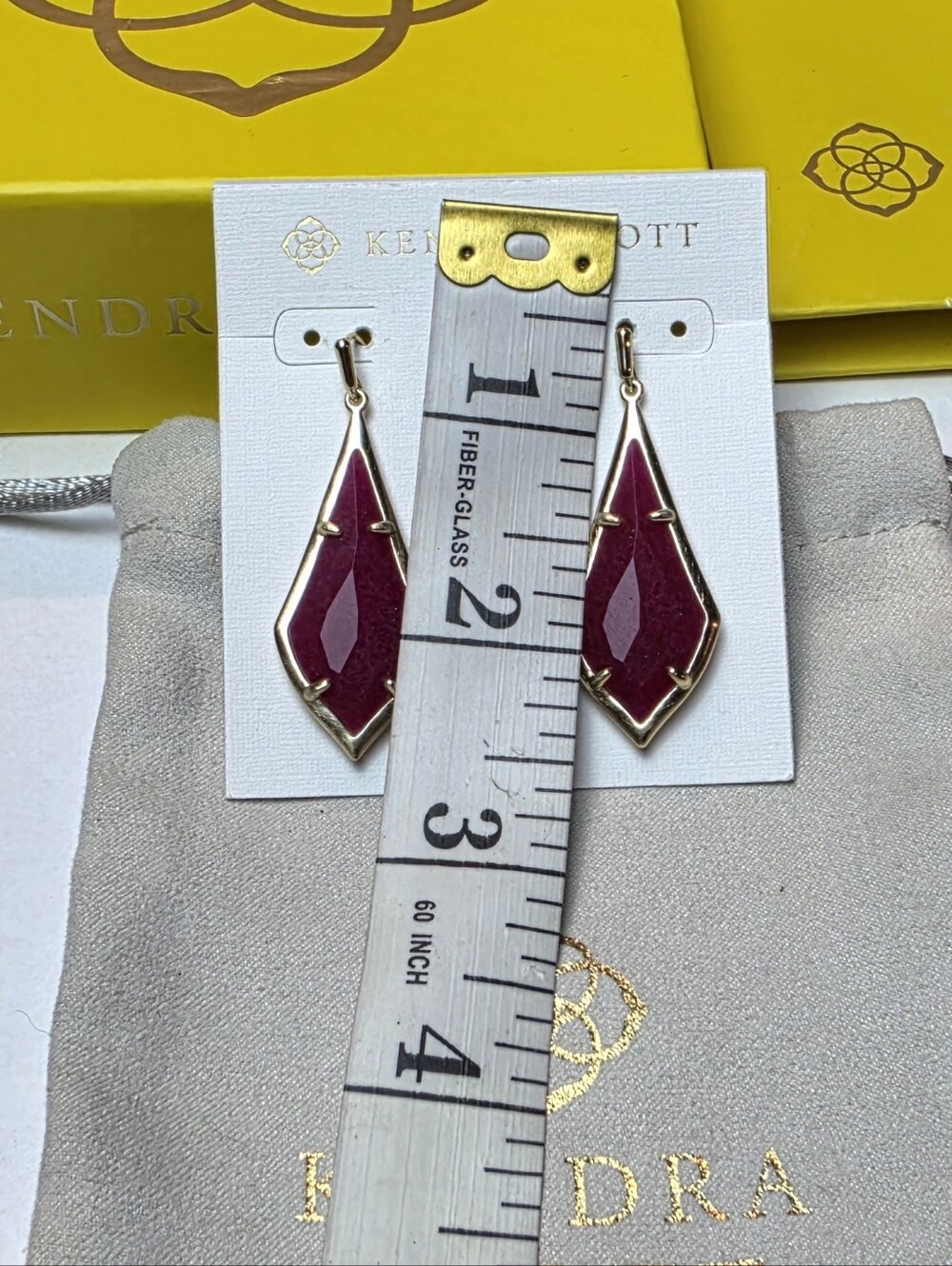 Kendra Scott Olivia Maroon Burgundy Gold Tone Elongated Drop Earrings Dangle - Picture 5 of 5